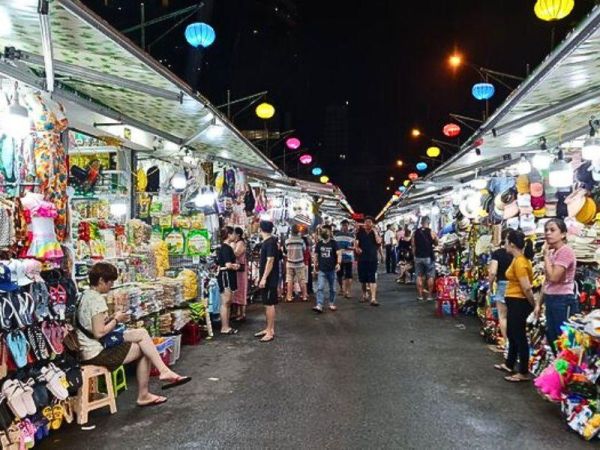 Sunbathe at Doc Let beach